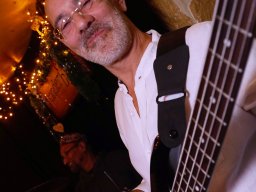 2023 &raquo; Andy Egert Bluesband