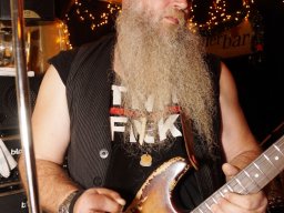 2024 &raquo; Phipu Gerber's Bluedög live (29.11.24)