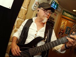 2025 &raquo; Pat Cossar & Band live (9.5.25)